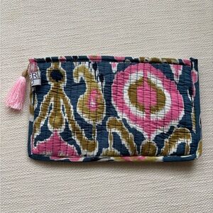 Quilted makeup bag